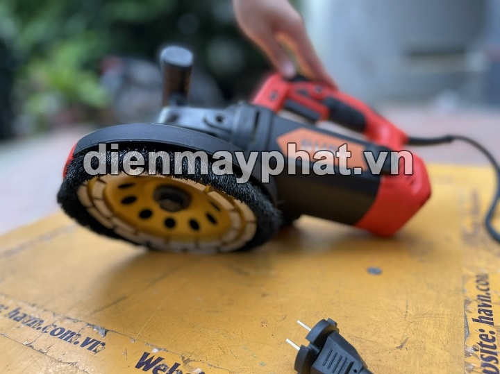 Máy mài bê tông cầm tay RUBI RB-8150