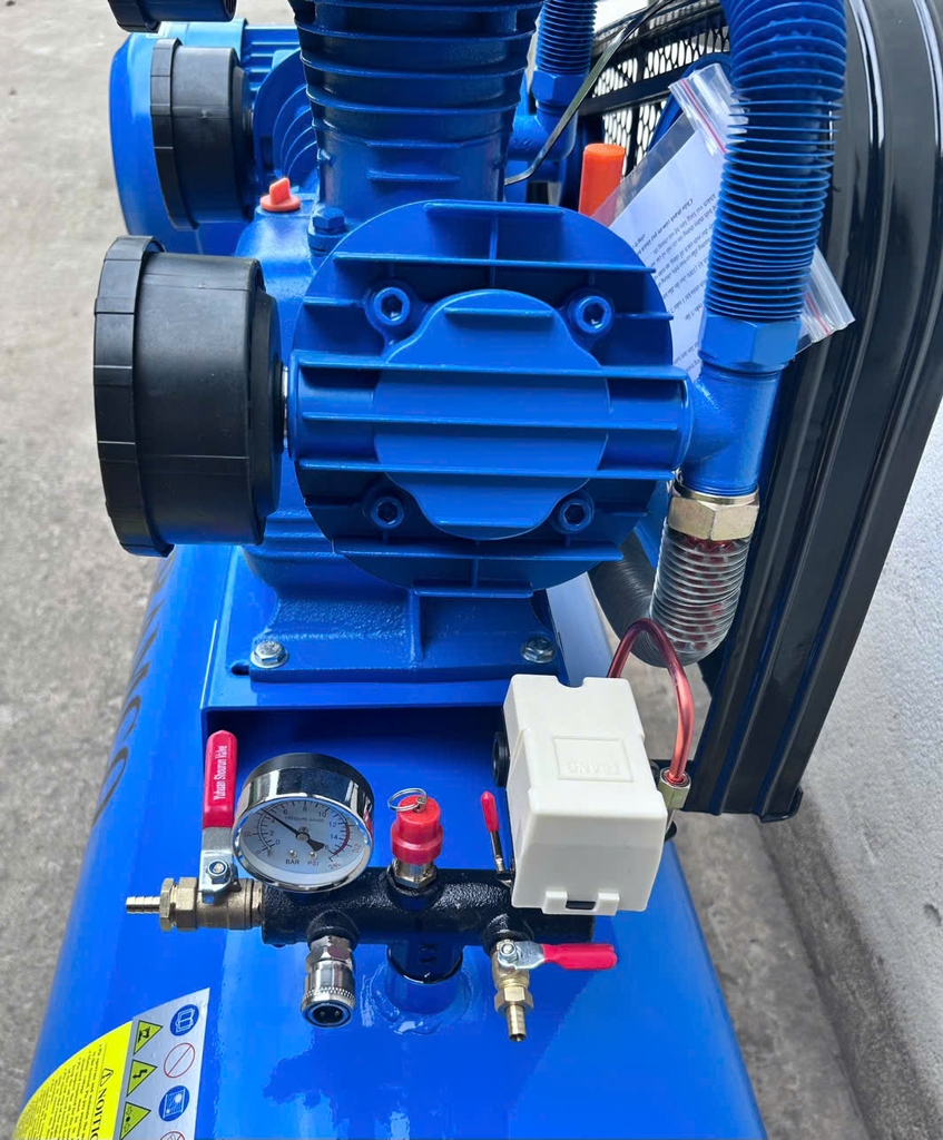 Máy nén khí ARAMCO W-0.9/8 10HP 300 lít 3 pha