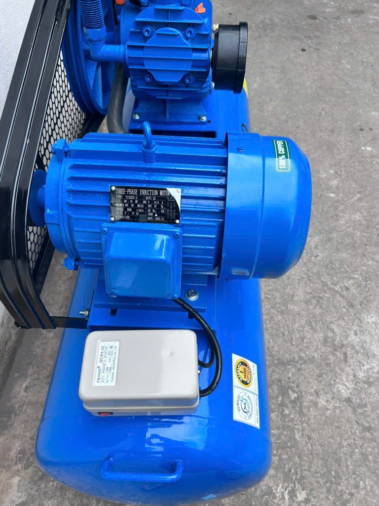Máy nén khí ARAMCO W-0.9/8 10HP 300 lít 3 pha