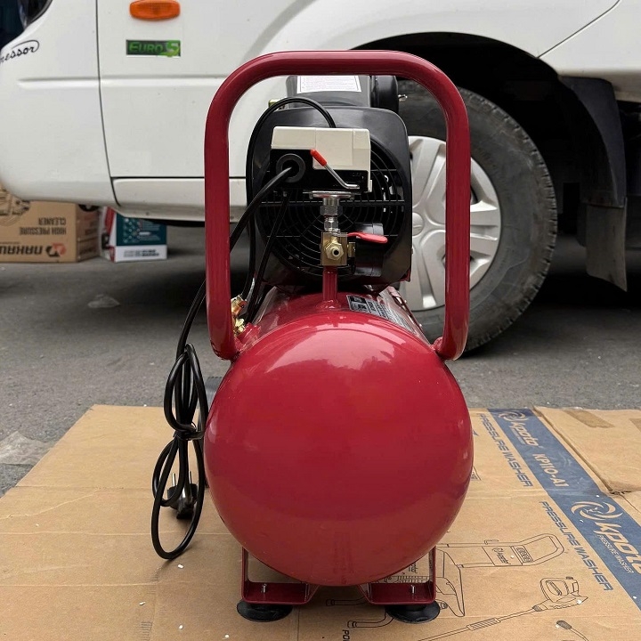 Máy nén khí có dầu 2250W STAR 30L ST30PRO