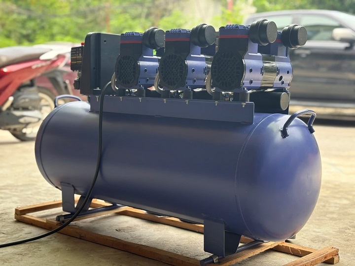 Máy nén khí không dầu giảm âm Puma 4HP 100L