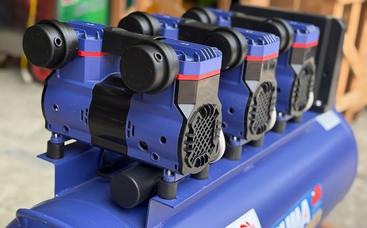 Máy nén khí không dầu giảm âm Puma 4HP 100L
