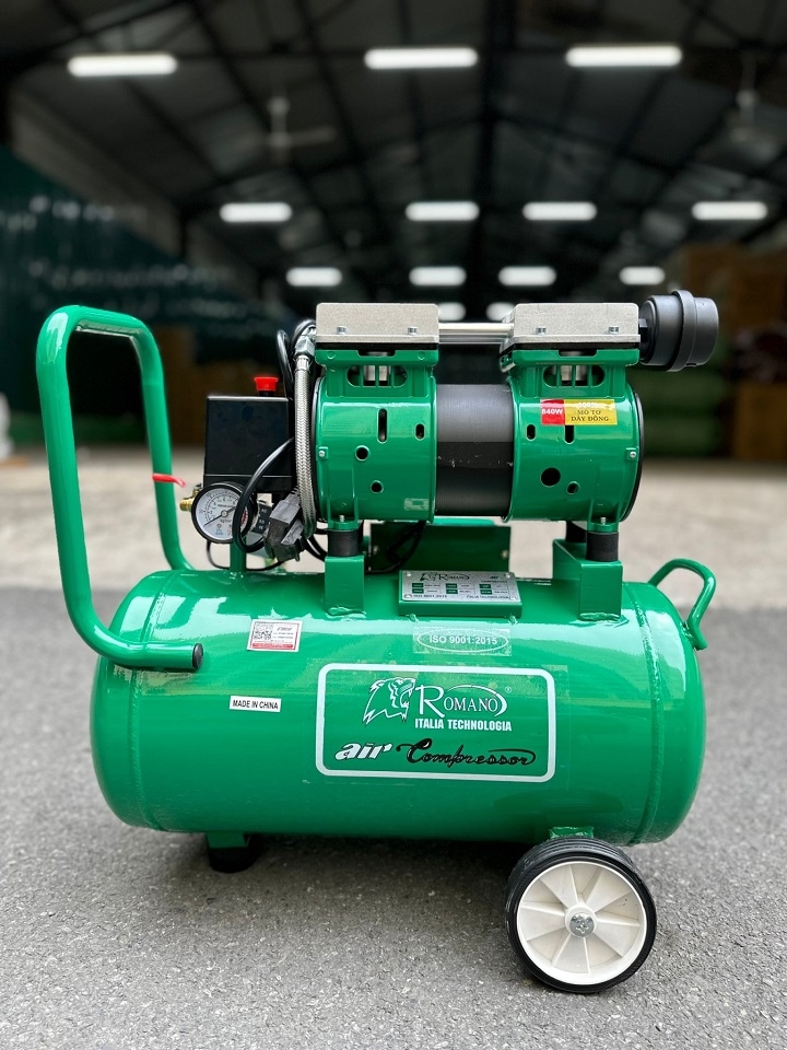 Máy Nén Khí Không Dầu Romano 840W ROMA750/30 30L