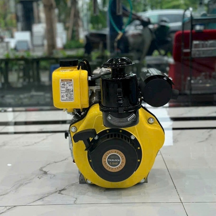 Máy nổ chạy dầu MAXLOCK 5.5HP MK173