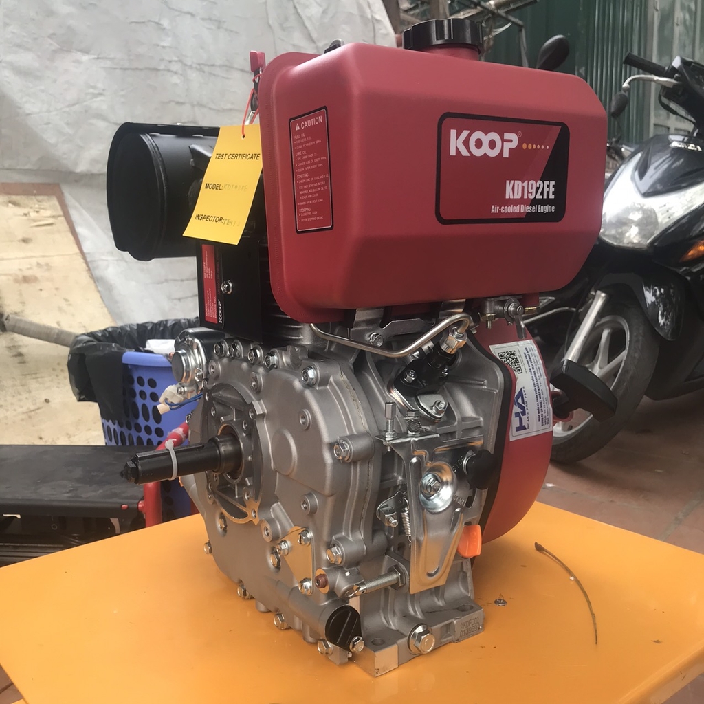 Máy nổ chạy dầu KOOP 10.3HP KD192FE có đề