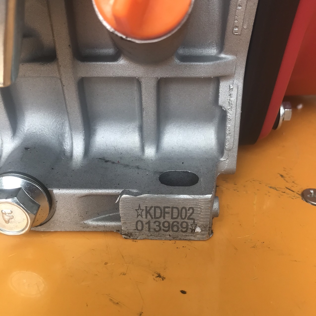 Máy nổ chạy dầu KOOP 10.3HP KD192FE có đề