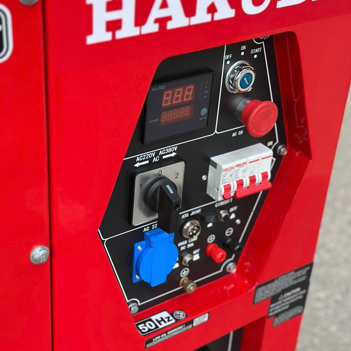Máy phát điện chạy dầu 10kW HAKUDA HKD10000P3 chống ồn 3 pha