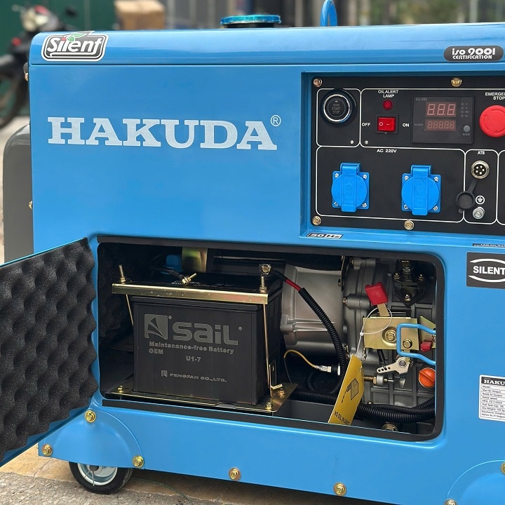 Máy phát điện chạy dầu 5KW HAKUDA HKD5000P1 cách âm