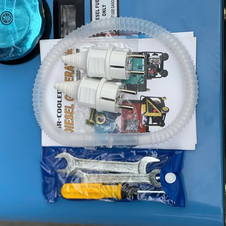 Máy phát điện chạy dầu 5KW HAKUDA HKD5000P1 cách âm