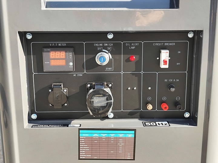 Máy phát điện chạy dầu HAKUDA HKD7000P1 PRO 7KW siêu cách âm