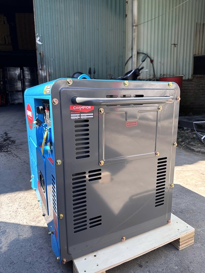 Máy phát điện chạy dầu CHAMPION 7KW CP-8500 cách âm