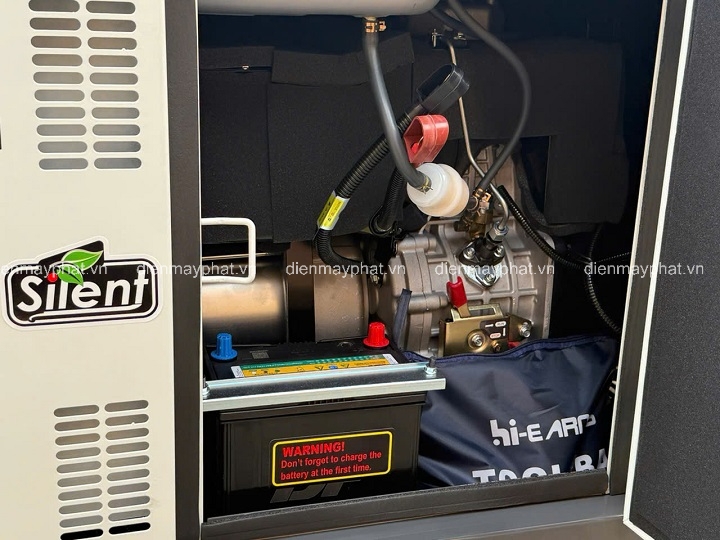 Máy phát điện chạy dầu chống ồn HI-EARNS 9KW DG12000SE