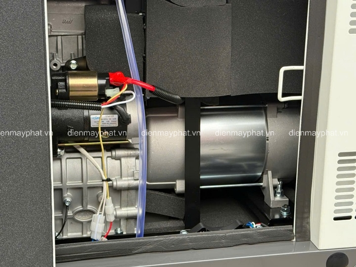 Máy phát điện chạy dầu chống ồn HI-EARNS 9KW DG12000SE