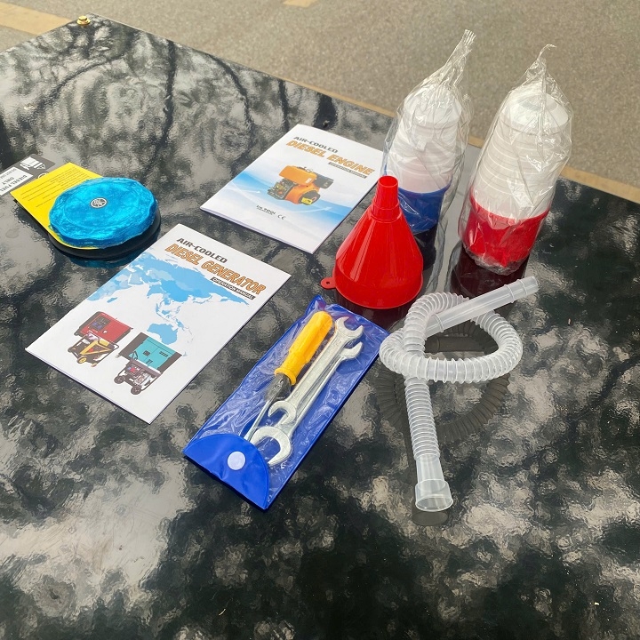 Máy phát điện chạy dầu diesel 10KW HAKUDA HKD10000P3A 3 pha