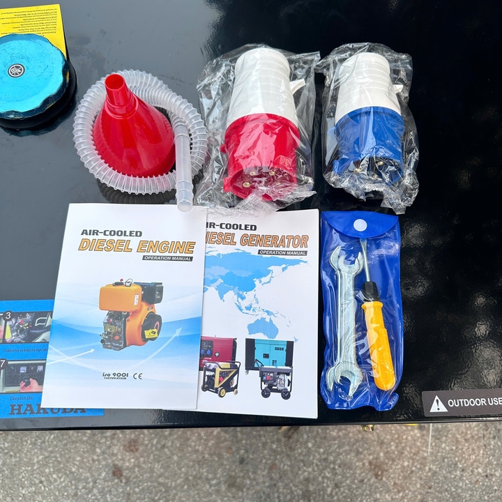 Máy phát điện chạy dầu diesel 10KW HAKUDA HKD10000P3AEP 3 pha