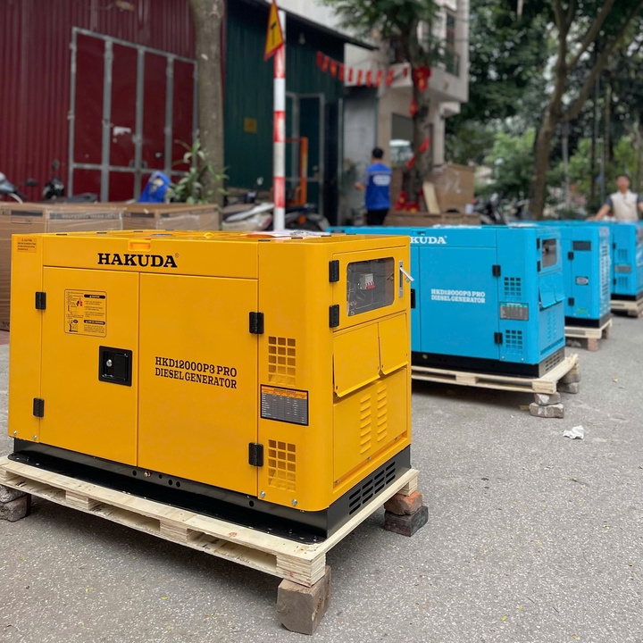 Máy phát điện chạy dầu HAKUDA HKD12000P3PRO 12KW siêu cách âm