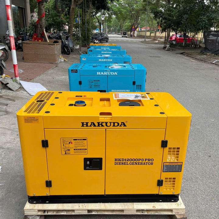 Máy phát điện chạy dầu HAKUDA HKD12000P3PRO 12KW siêu cách âm