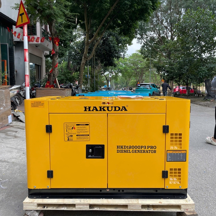 Máy phát điện chạy dầu HAKUDA HKD12000P3PRO 12KW siêu cách âm