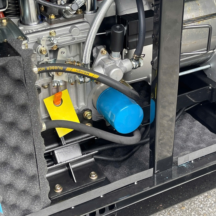 Máy phát điện chạy dầu HAKUDA 12KW HKD13KP1 siêu cách âm