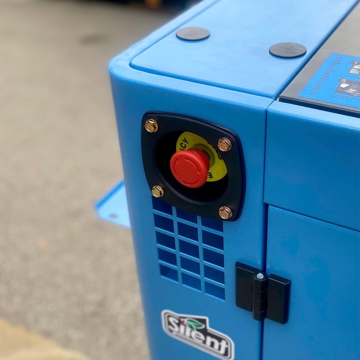 Máy phát điện chạy dầu diesel 12KW HAKUDA HKD13KP3EP 3 pha chống ồn