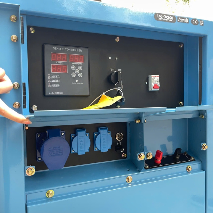 Máy phát điện chạy dầu 15KW HAKUDA HKD15KP1A chống ồn