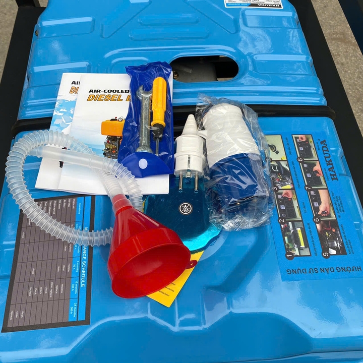 Máy phát điện chạy dầu HAKUDA 8KW HKD8500P1T