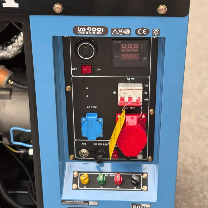 Máy phát điện chạy dầu diesel 8KW HAKUDA HKD8500P3A 3 pha