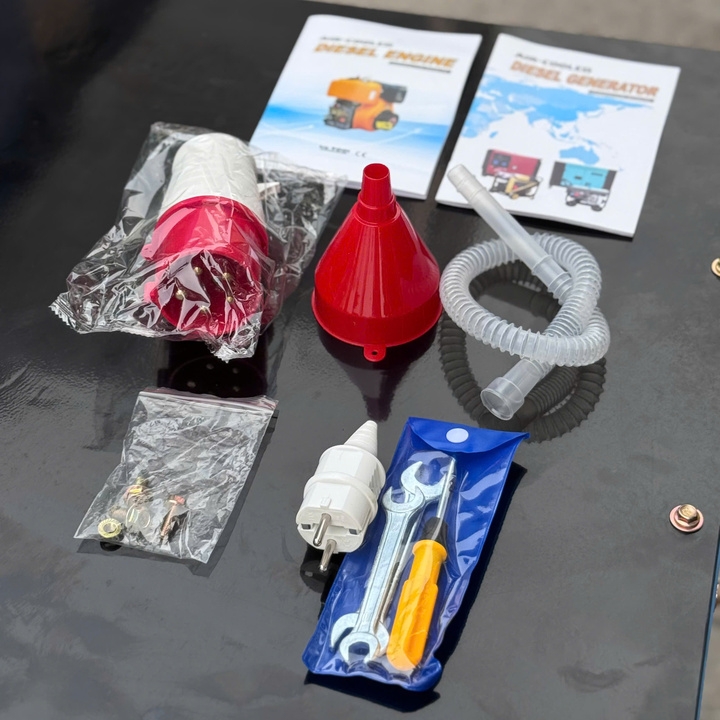 Máy phát điện chạy dầu diesel 8KW HAKUDA HKD8500P3A 3 pha