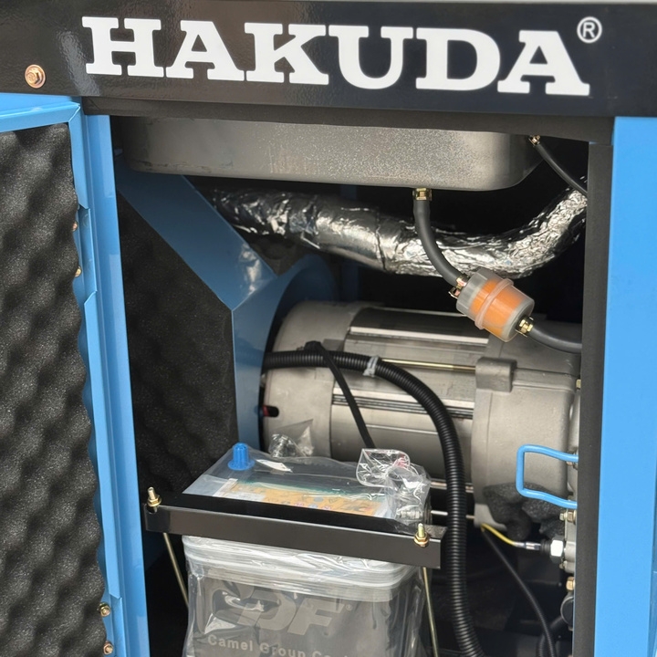 Máy phát điện chạy dầu HAKUDA 8KW HKD8500P3A 380V đề