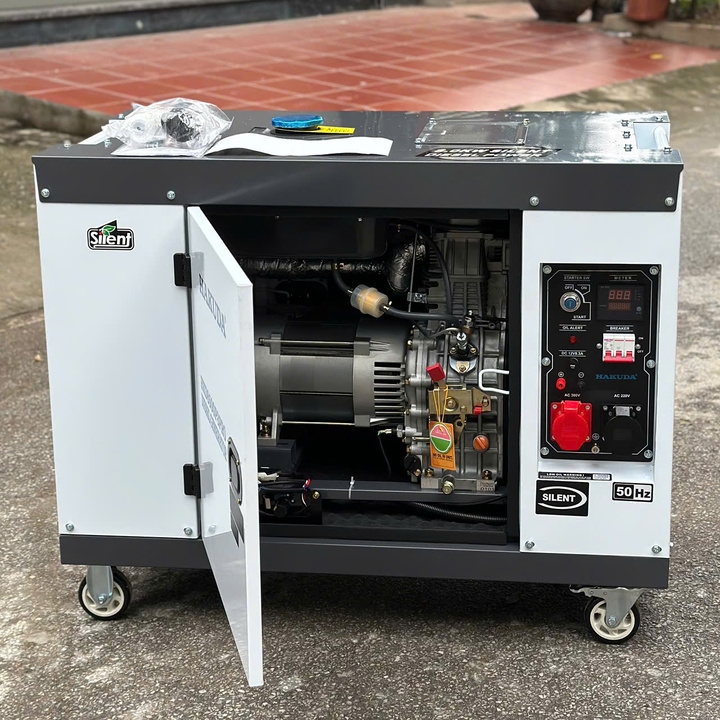 Máy phát điện chạy dầu diesel 8KW HAKUDA HKD8500P3PRO 3 pha siêu êm