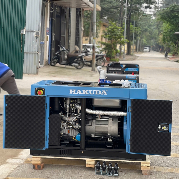 Máy phát điện chạy dầu HAKUDA HKD13KP1 12KW chống ồn