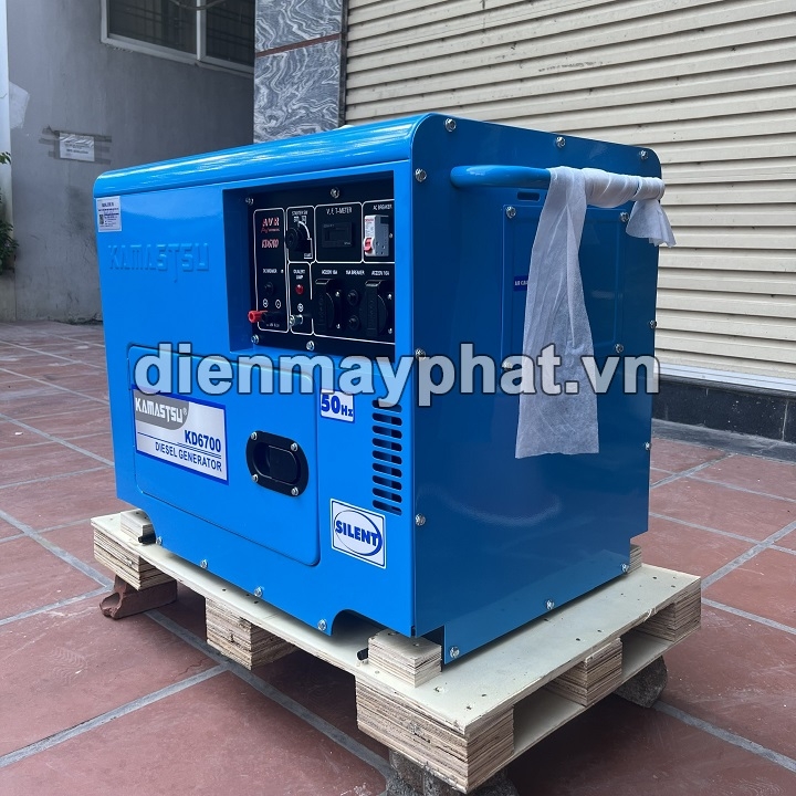 Máy phát điện chạy dầu KAMASTSU 5KW KD6700