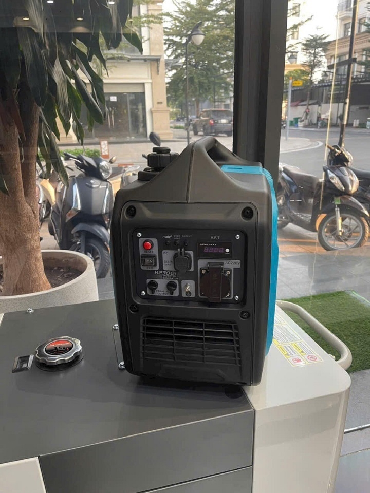 Máy phát điện chạy xăng HUSPANDA 2KW H2300I inverter