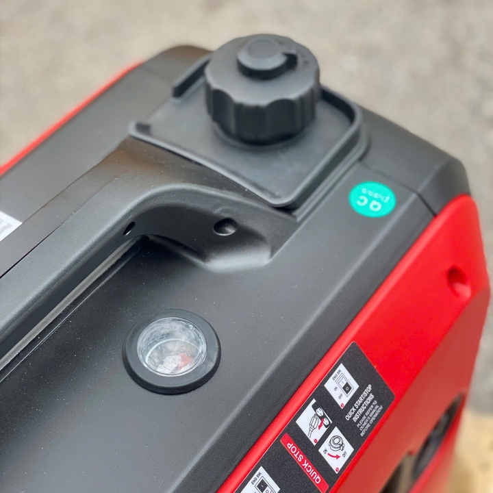 Máy phát điện chạy xăng inverter 3KW HAKUDA HKD3300i siêu cách âm