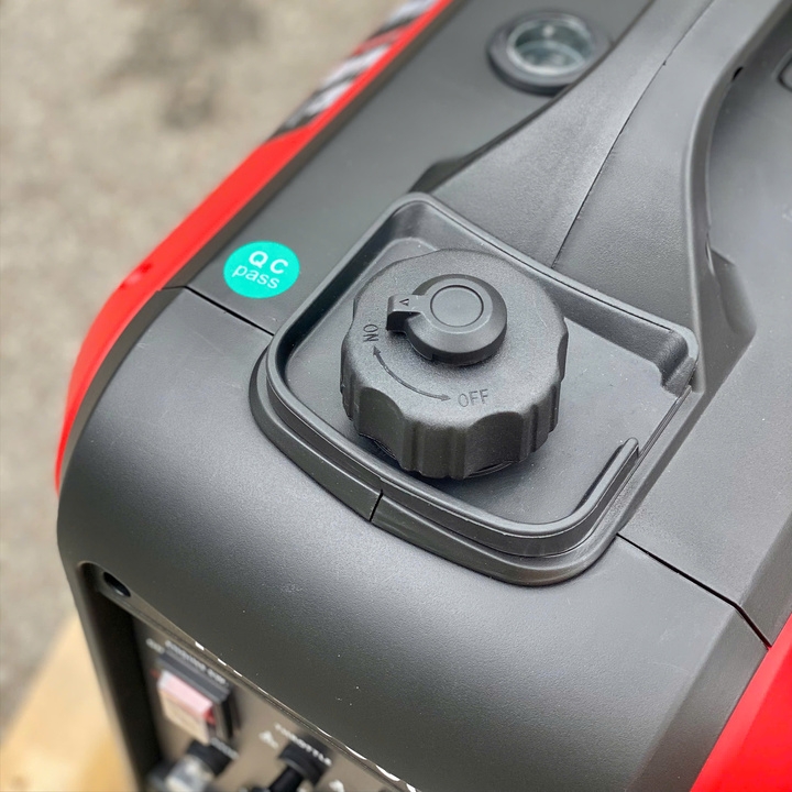 Máy phát điện chạy xăng biến tần HAKUDA 3KW HKD3300i siêu cách âm