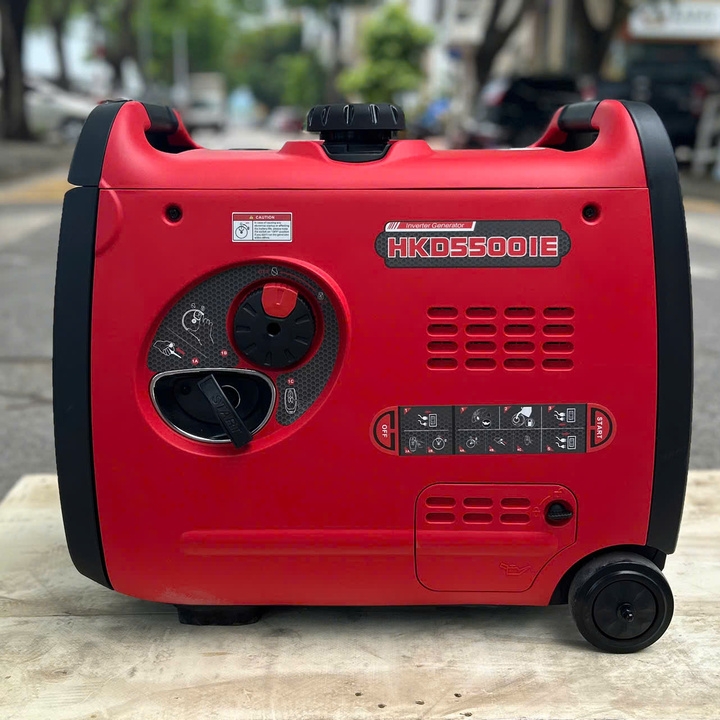 Máy phát điện chạy xăng siêu cách âm 5KW HAKUDA HKD5500IE New có đề