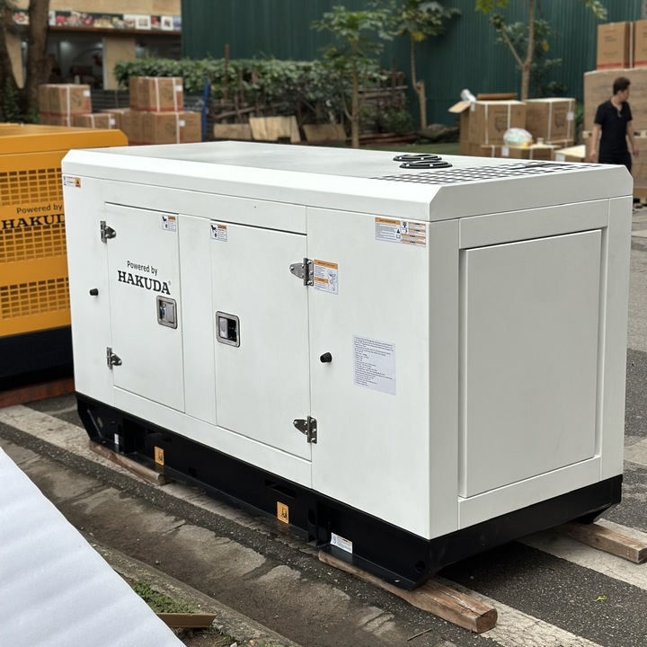 Máy phát điện công nghiệp 30KW/37KVA 3 pha HAKUDA