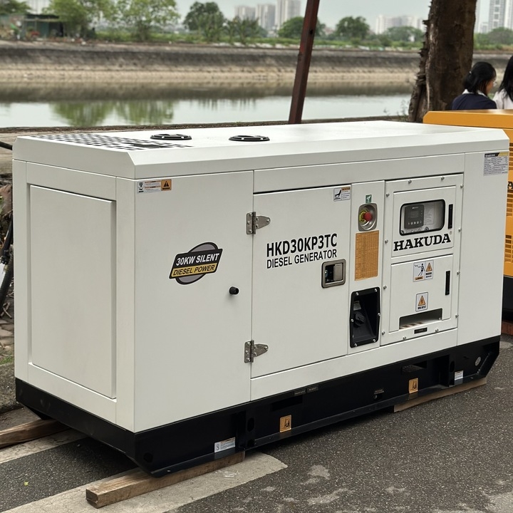 Máy phát điện công nghiệp 30KW/37KVA 3 pha HAKUDA