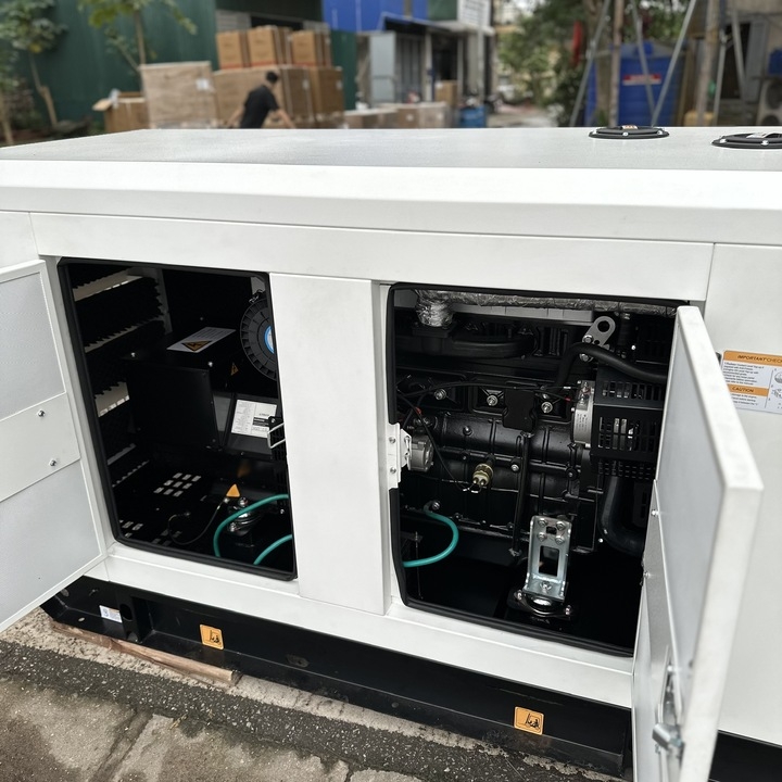 Máy phát điện công nghiệp 30KW/37KVA 3 pha HAKUDA