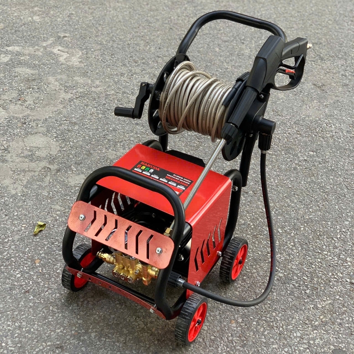 Máy rửa xe rulo cuộn dây 3000W HAKUDA MRXHKD3000