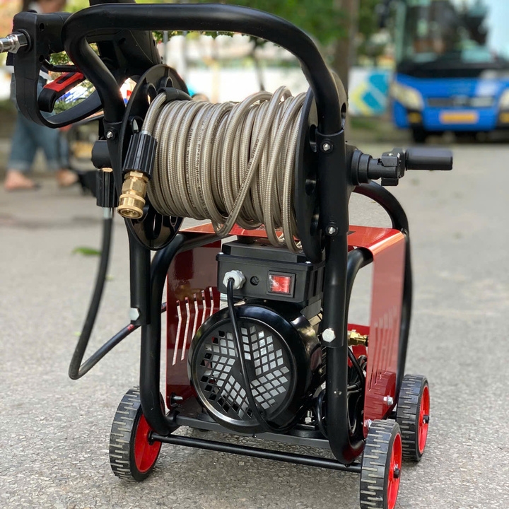 Máy rửa xe rulo cuộn dây 3000W HAKUDA MRXHKD3000