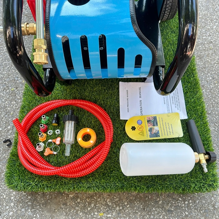 Máy xịt rửa xe cao áp HAKUDA 3KW MRXCAHKD3500-1