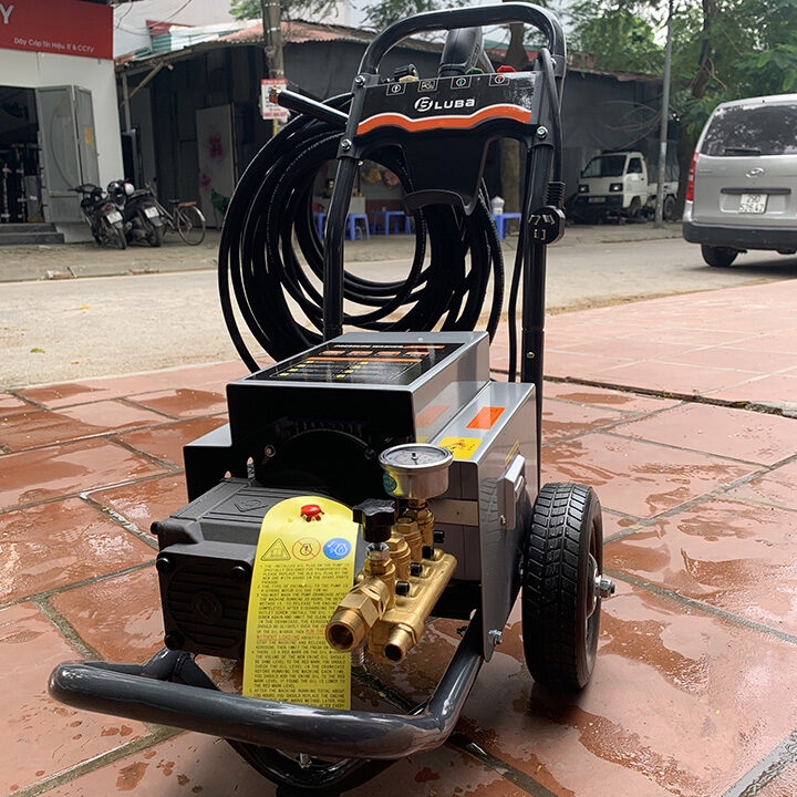 Máy rửa xe cao áp LUBA LT-17MB 2.2KW