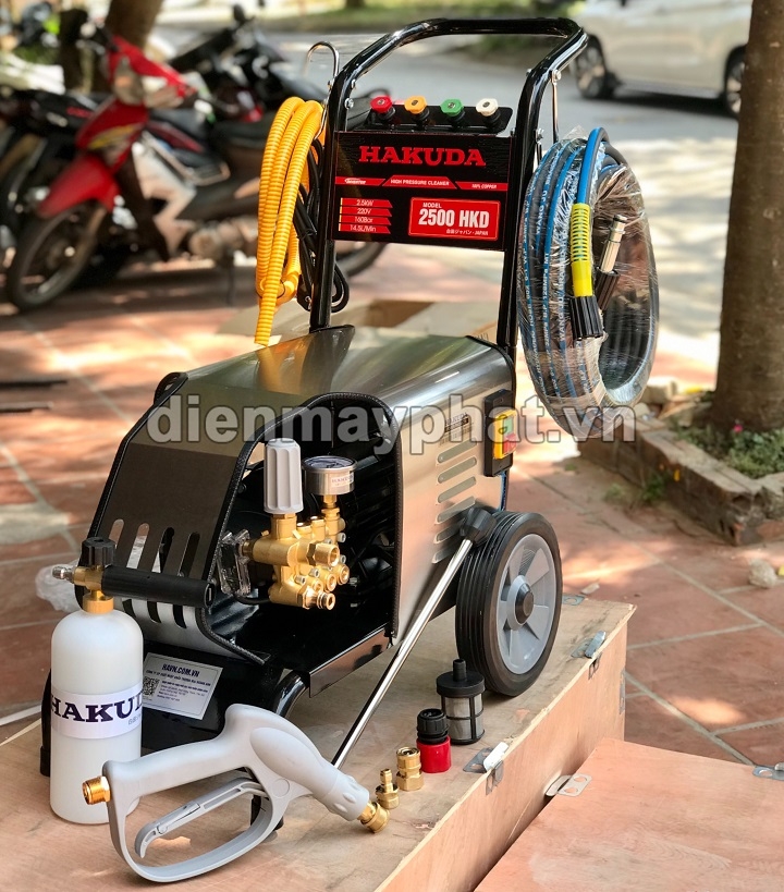 Máy rửa xe cao áp HAKUDA 2.5KW 2500 HKD piston sứ