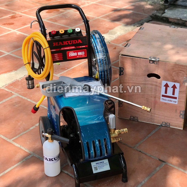 Máy rửa xe cao áp HAKUDA 2KW 2000 HKD piston sứ