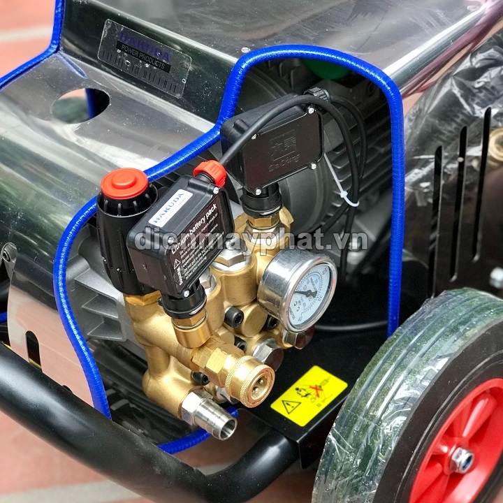 Máy rửa xe cao áp HAKUDA 3KW HKD3000
