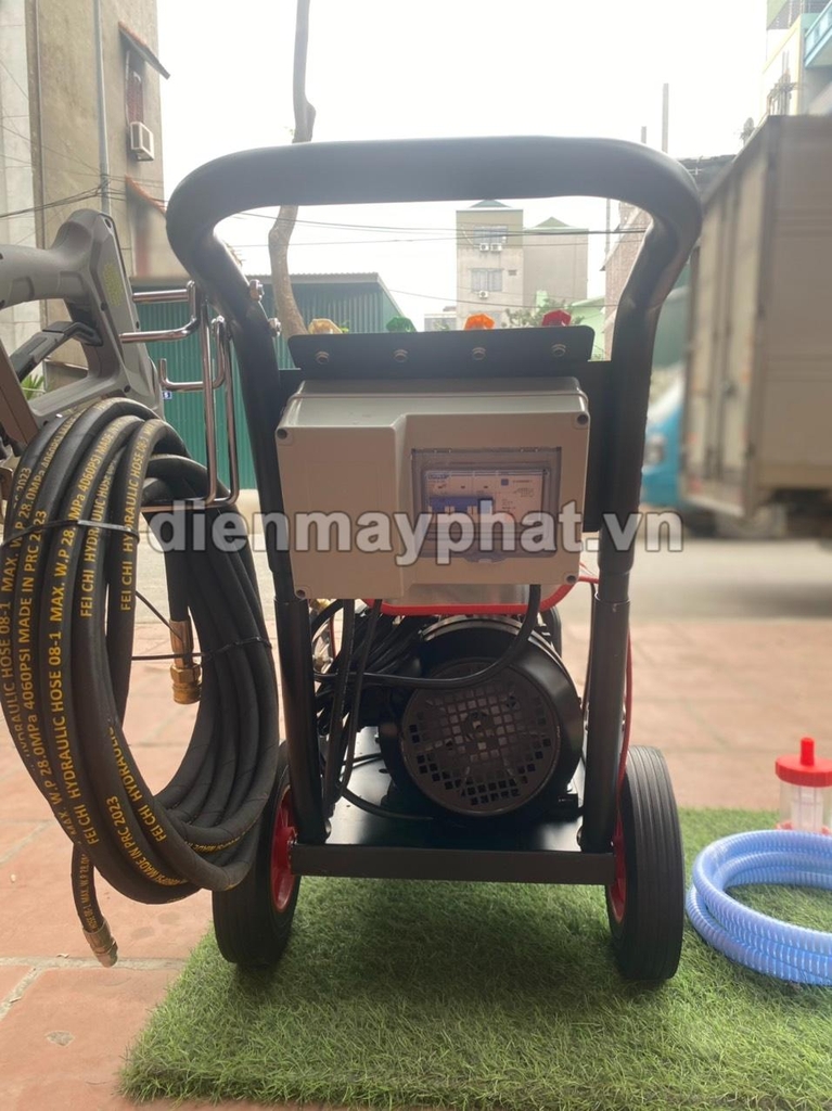 Máy rửa xe cao áp 5.5KW NAKAWA TX-55 piston sứ