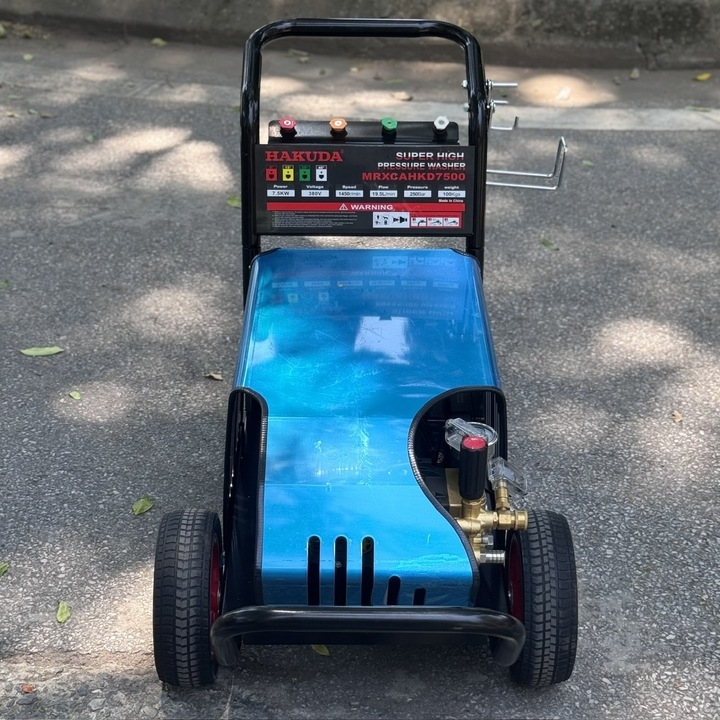 Máy rửa xe công nghiệp 7.5KW HAKUDA MRXCAHKD7500