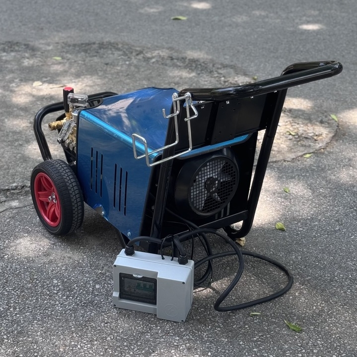 Máy rửa xe công nghiệp 7.5KW HAKUDA MRXCAHKD7500