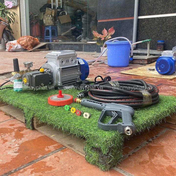 Máy rửa xe liền trục HA 1.5KW